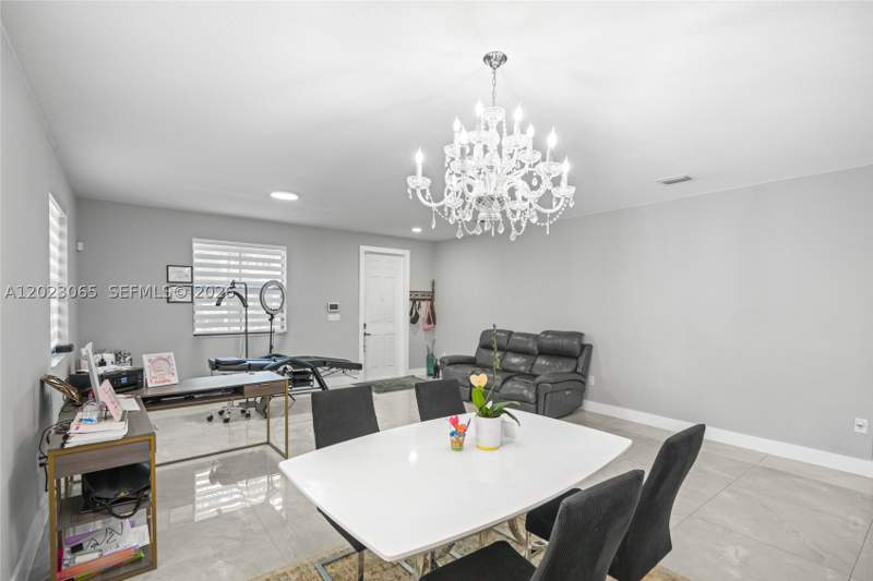 4 bedroom SingleFamilyResidence at 11711 SW 234th St, Silver Palm West, Homestead — photo 4