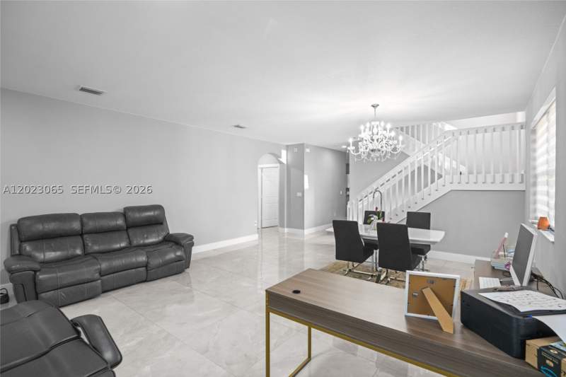 4 bedroom SingleFamilyResidence at 11711 SW 234th St, Silver Palm West, Homestead — photo 5