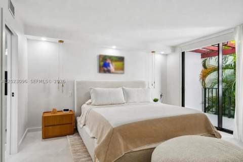 425 Grapetree Dr 211, Key Biscayne FL - photo 10 of 31