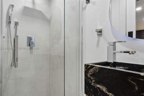 425 Grapetree Dr 211, Key Biscayne FL - photo 23 of 31