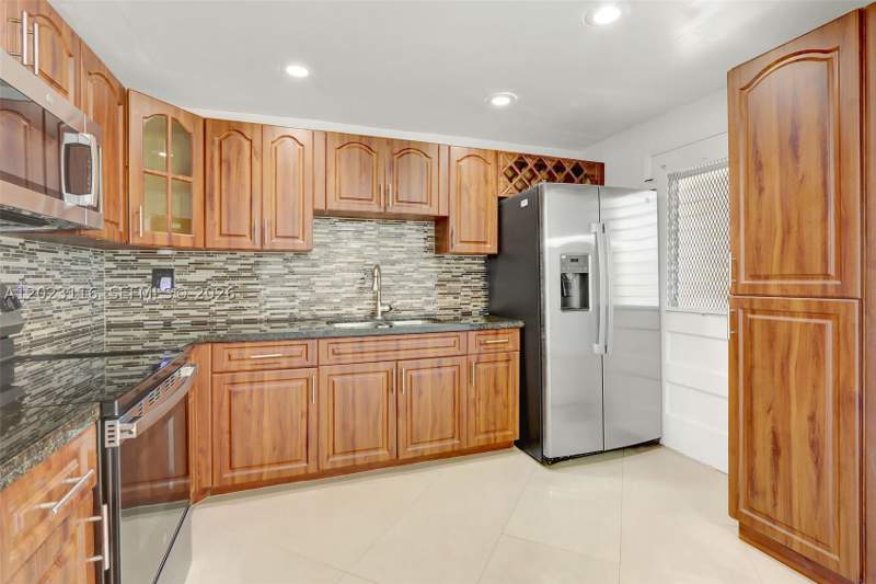 2 bedroom Condominium at 1475 NE 125th Ter 408H, 1475 Terra Towers Condo, North Miami — photo 3