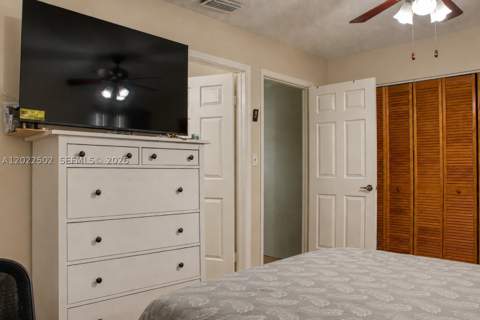 9880 Hammocks Blvd 101-43, Miami FL - photo 14 of 20