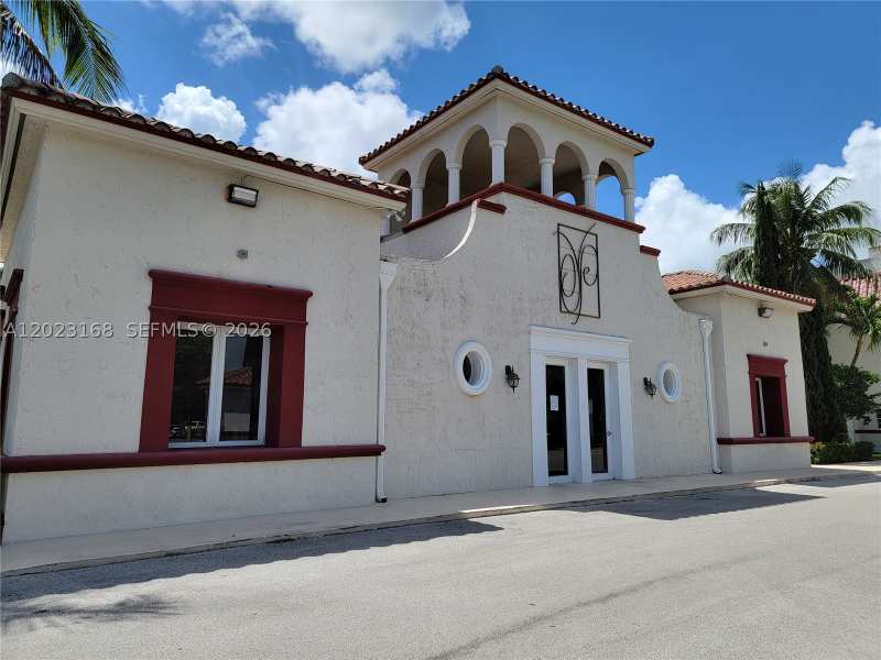 1 bedroom Condominium at 6707 N Kendall Dr 107, Villas Of Pinecrest Condo, Pinecrest — photo 1