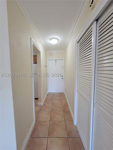 6707 N Kendall Dr 107, Pinecrest FL - photo 12 of 16