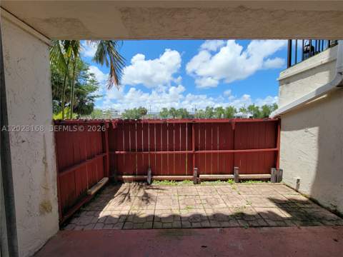 6707 N Kendall Dr 107, Pinecrest FL - photo 13 of 16