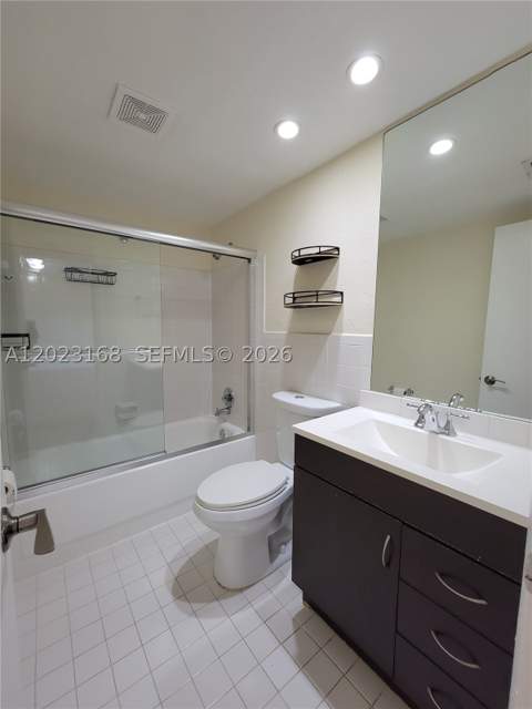 6707 N Kendall Dr 107, Pinecrest FL - photo 8 of 16