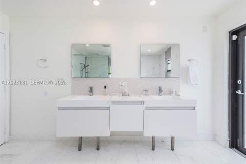 2330 NE 195th St, Miami FL - photo 19 of 39