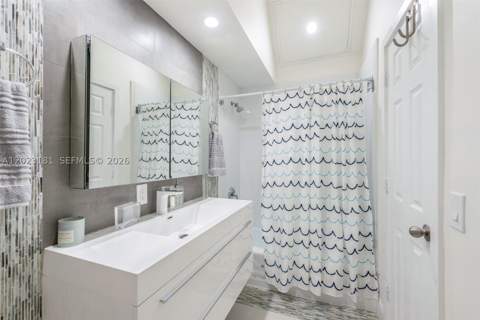 2330 NE 195th St, Miami FL - photo 22 of 39