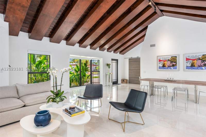 5 bedroom SingleFamilyResidence at 2330 NE 195th St, ENCHANTED LAKE SEC 6, Miami — photo 4