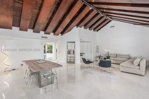 2330 NE 195th St, Miami FL - photo 7 of 39