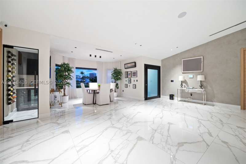 5 bedroom SingleFamilyResidence at 16431 NE 34th Ave, Eastern Shores, North Miami Beach — photo 1