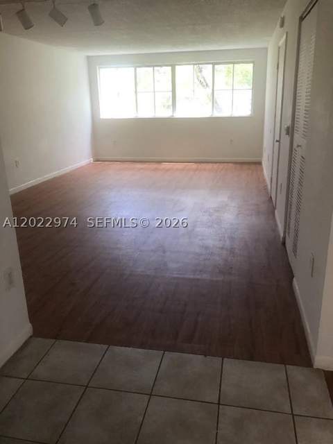 6155 NW 186th St 209, Hialeah FL - photo 12 of 15