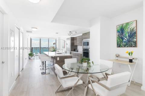460 NE 28th St 3105, Miami FL - photo 13 of 35