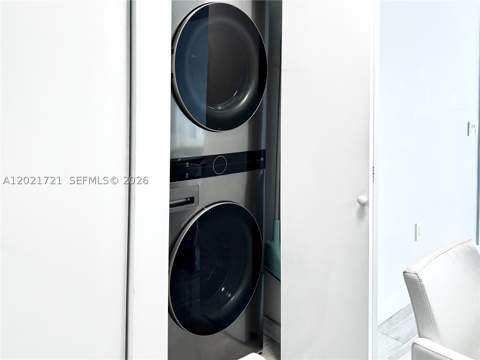 460 NE 28th St 3105, Miami FL - photo 22 of 35
