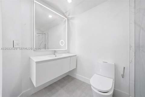 455 NE 210th Ter, Miami FL - photo 10 of 31