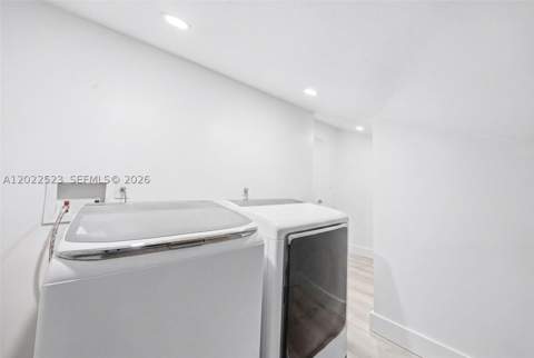 455 NE 210th Ter, Miami FL - photo 21 of 31