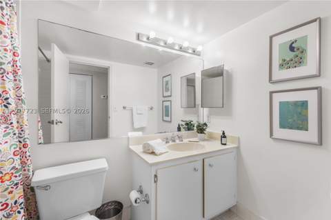 7601 E Treasure Dr 2001, North Bay Village FL - photo 12 of 38