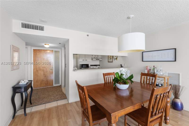 2 bedroom Condominium at 7601 E Treasure Dr 2001, The Grandview Palace Cond, North Bay Village — photo 4