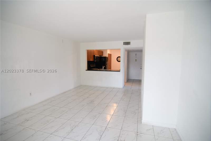2 bedroom Condominium at 20825 NE 8th Ct 203-19, Monterey Two Condo, Miami — photo 4