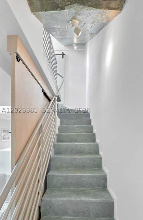734 Michigan Ave 7, Miami Beach FL - photo 13 of 34