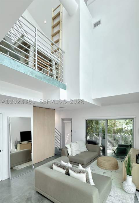 734 Michigan Ave 7, Miami Beach FL - photo 17 of 34