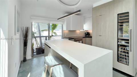 734 Michigan Ave 7, Miami Beach FL - photo 9 of 34