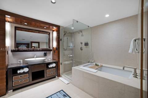 6801 Collins Ave 705 (Door 722), Miami Beach FL - photo 10 of 23