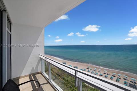 6801 Collins Ave 705 (Door 722), Miami Beach FL - photo 21 of 23