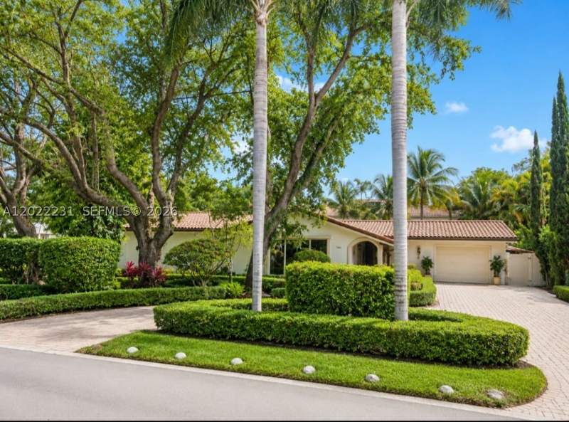 4 bedroom SingleFamilyResidence at 7980 SW 52nd Ave, High Pines Rev Plat Of 2N, Miami — photo 3