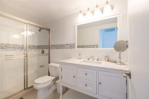 5601 Collins Ave 1420, Miami Beach FL - photo 21 of 25