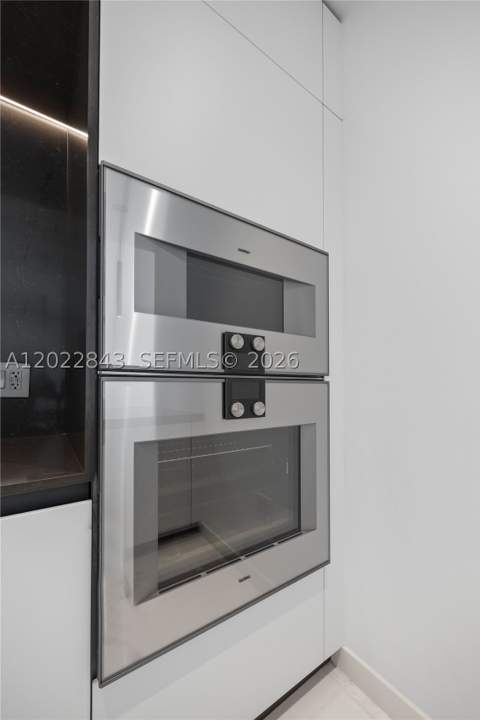300 Biscayne Blvd Way 1102, Miami FL - photo 17 of 37
