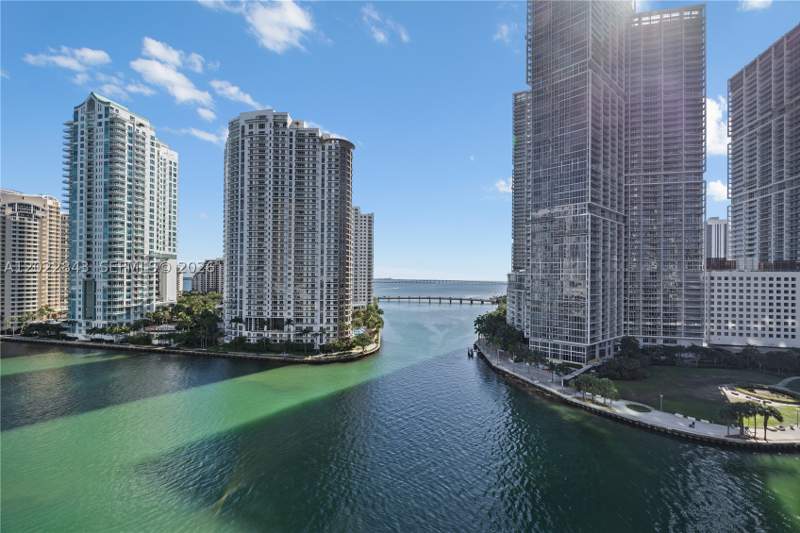 2 bedroom Condominium at 300 Biscayne Blvd Way 1102, Aston Martin, Miami — photo 2