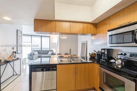 1750 N Bayshore Dr 4702, Miami FL - photo 6 of 16
