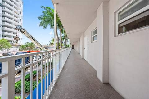 1300 Lincoln Rd D204, Miami Beach FL - photo 23 of 28