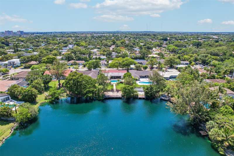 4 bedroom SingleFamilyResidence at 19805 NE 22nd Ave, North Lake Estates, Miami — photo 1