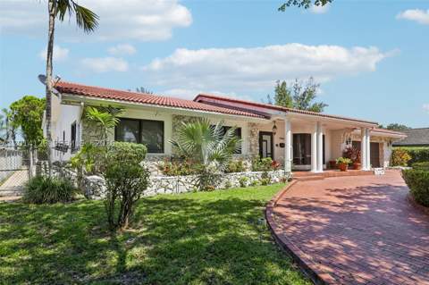 19805 NE 22nd Ave, Miami FL - photo 18 of 53
