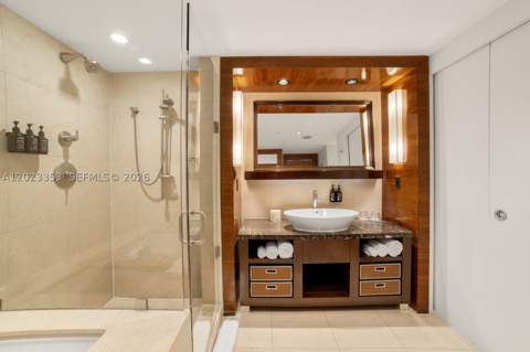 6801 Collins Ave 714 (Door 704), Miami Beach FL - photo 11 of 23