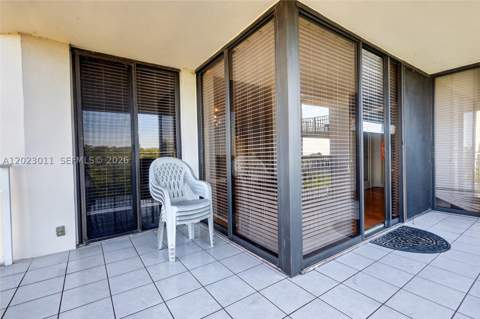 2000 Towerside Ter 709, Miami FL - photo 19 of 29