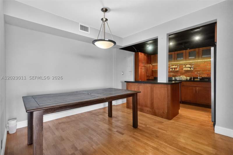 2 bedroom Condominium at 2000 Towerside Ter 709, Towers Of Quayside Condo, Miami — photo 4