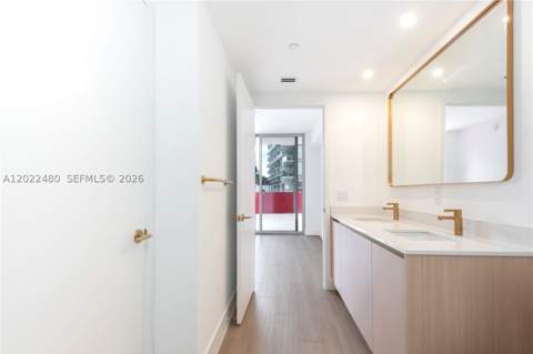 90 NE 32 608, Miami FL - photo 11 of 42