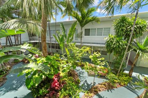 1925 Washington Ave 16, Miami Beach FL - photo 12 of 33