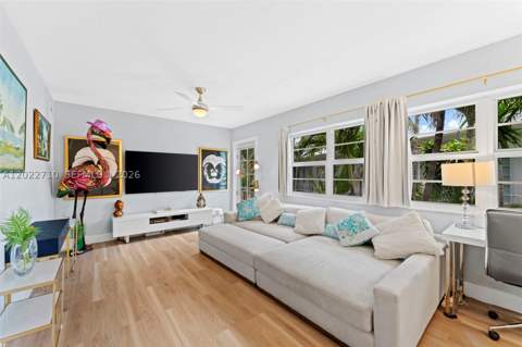 1925 Washington Ave 16, Miami Beach FL - photo 14 of 33
