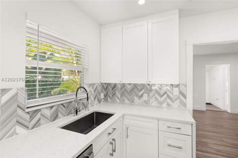 900 Tangier St, Coral Gables FL - photo 17 of 42