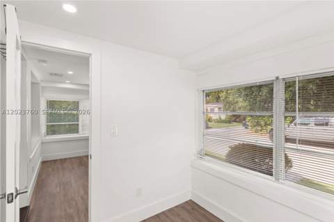 900 Tangier St, Coral Gables FL - photo 6 of 42