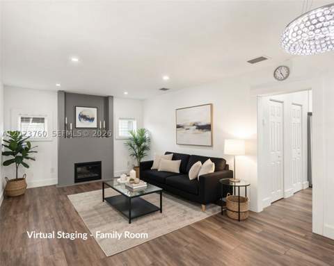 900 Tangier St, Coral Gables FL - photo 8 of 42
