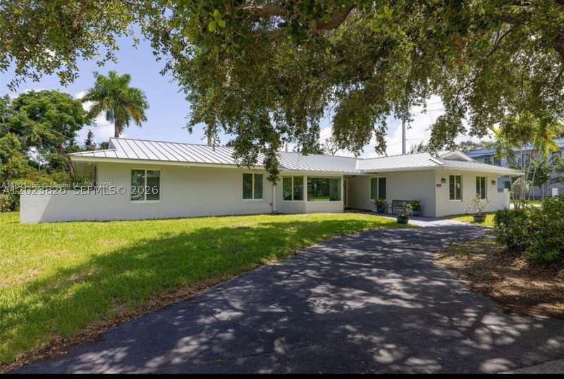 4 bedroom SingleFamilyResidence at 7980 SW 108th St, Killian Green Ests, Miami — photo 1