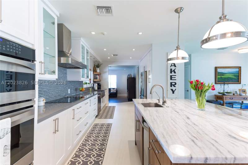 4 bedroom SingleFamilyResidence at 7980 SW 108th St, Killian Green Ests, Miami — photo 3