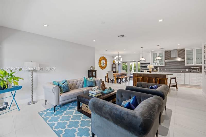 4 bedroom SingleFamilyResidence at 7980 SW 108th St, Killian Green Ests, Miami — photo 5