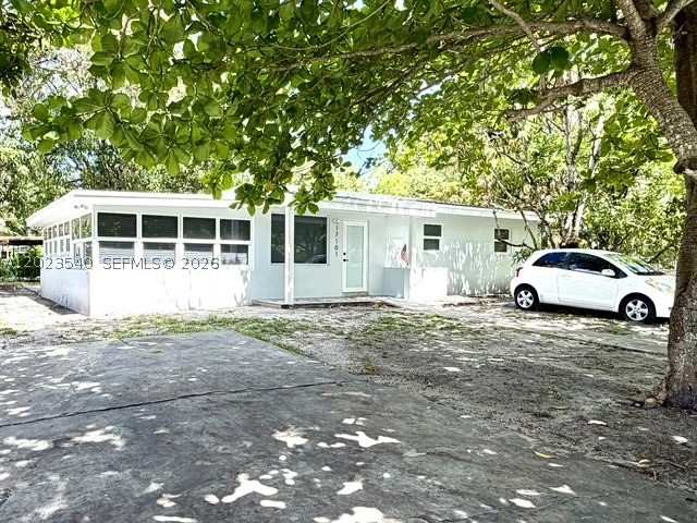 5 bedroom SingleFamilyResidence at 17101 NW 29th Pl, Myrtle Grove, Miami Gardens — photo 1