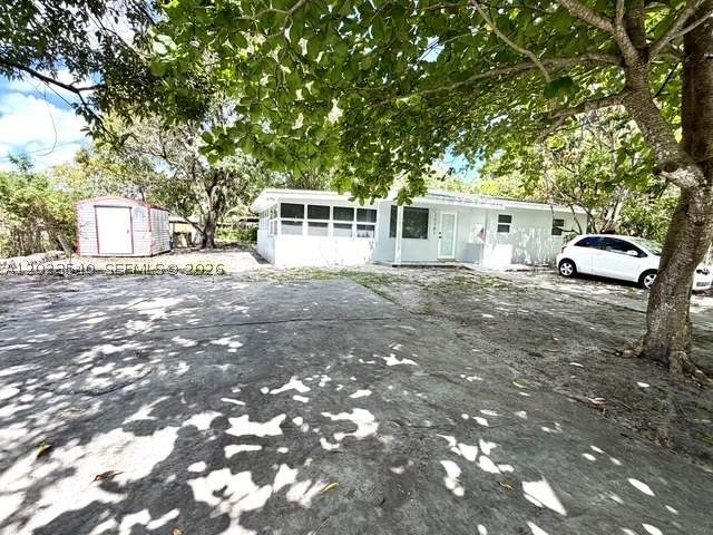 5 bedroom SingleFamilyResidence at 17101 NW 29th Pl, Myrtle Grove, Miami Gardens — photo 2